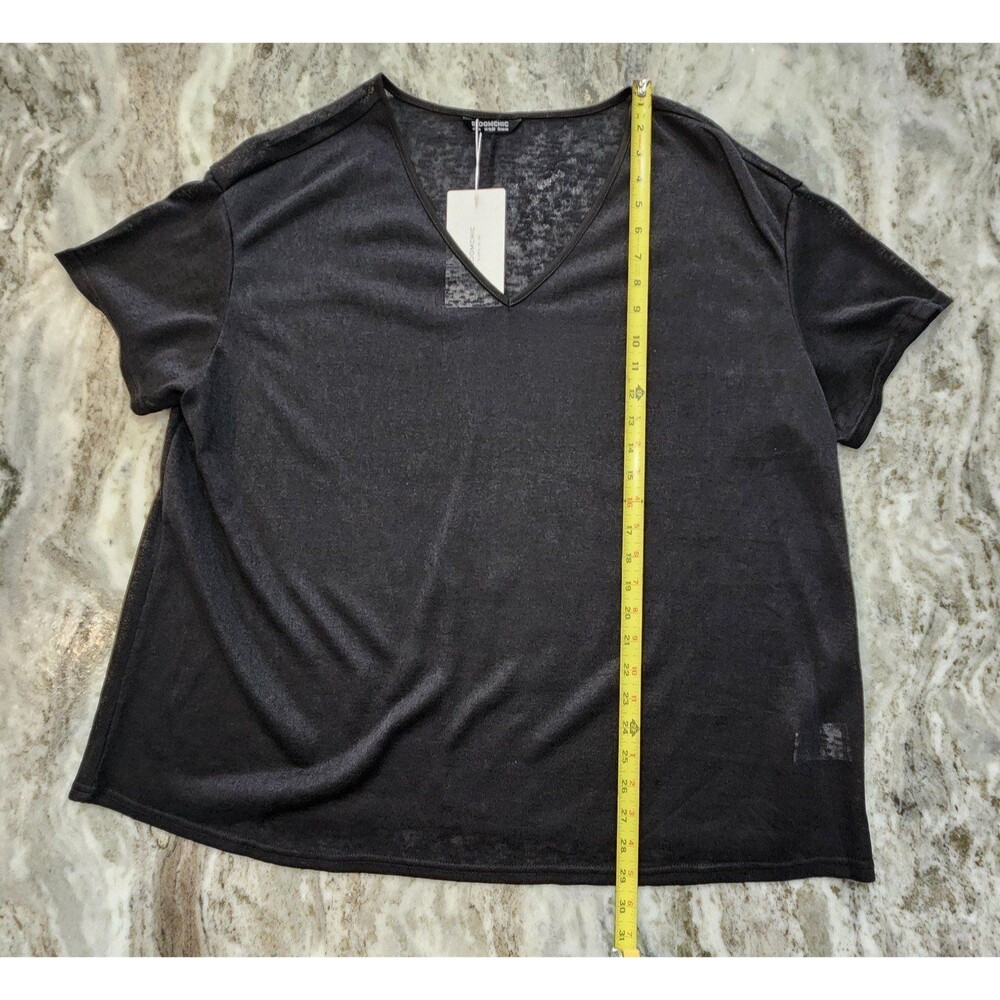 Woman's Bloomchic NWT semi-sheer tshirt black 14-16